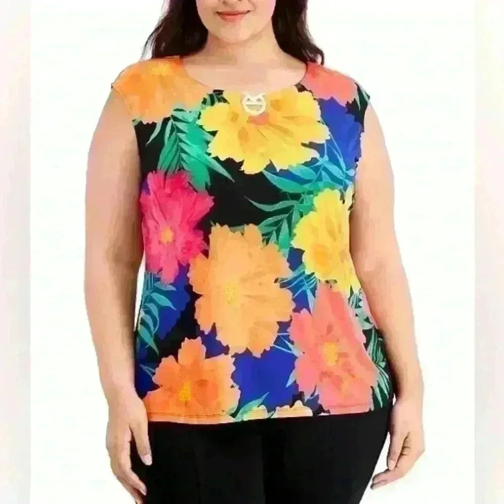 CALVIN KLEIN
Plus Size Embellished
Floral-Print‎ Top